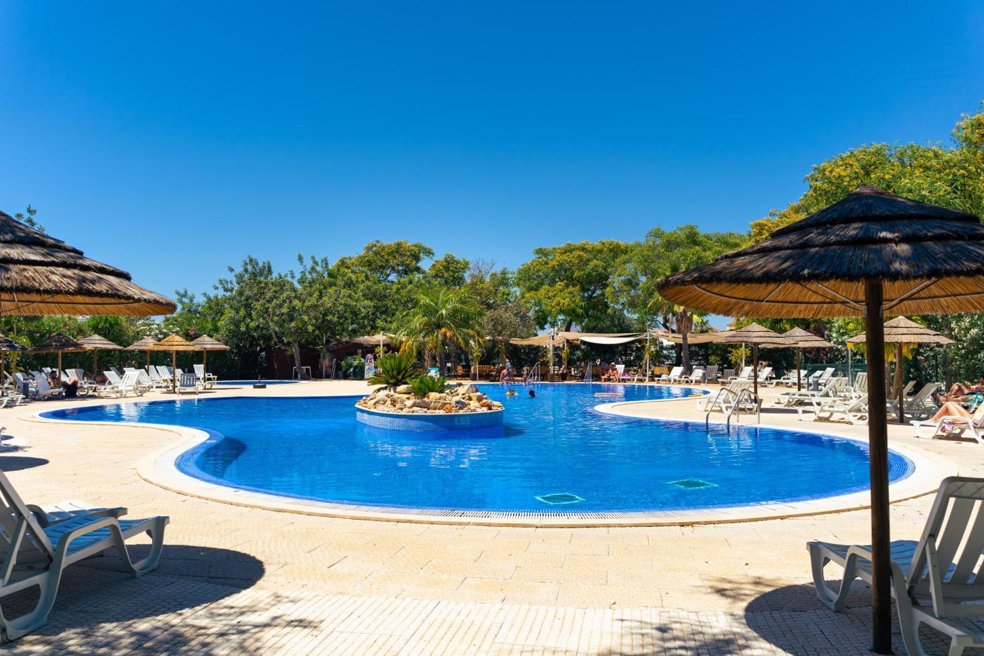Kampaoh Tavira Hotel Exterior foto